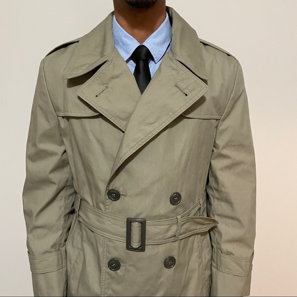 Men’s Tan Trench Coat - Picture 4 of 11